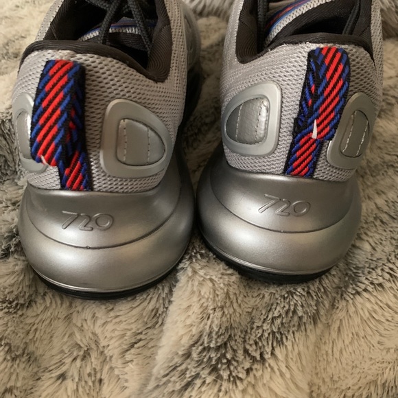 Nike black and silver 720 - Picture 3 of 6